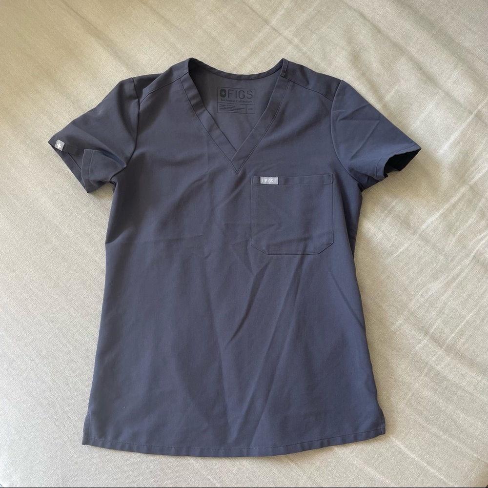 Figs Catarina Charcoal Scrub Top XXS